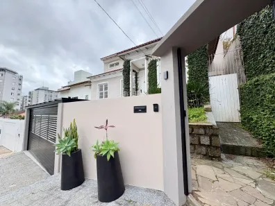 Casa com 5 Quartos à venda, 320m² no Agronômica, Florianópolis