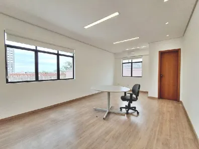Sala Comercial para alugar, 27m² no São João, Porto Alegre