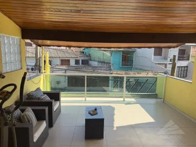 Sobrado com 3 Quartos à venda, 344m² no Parque São Vicente, Mauá