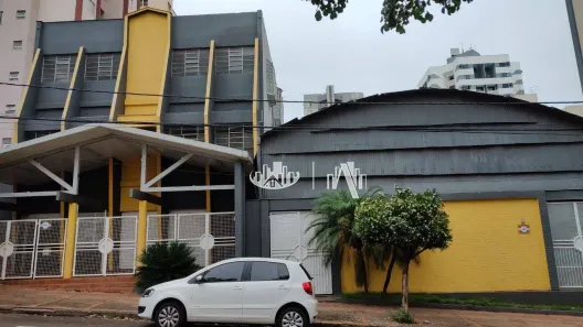 Prédio Comercial para alugar, 1967m² no Centro, Londrina