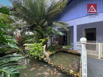 Casa com 4 Quartos à venda, 327m² no Progresso, Blumenau