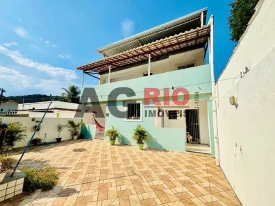 Casa com 2 Quartos à venda, 126m² no Taquara, Rio de Janeiro