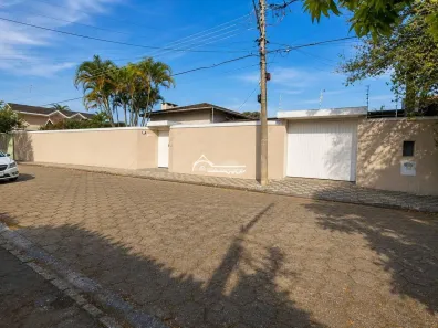 Casa com 5 Quartos à venda, 368m² no Jardim Siesta, Jacareí