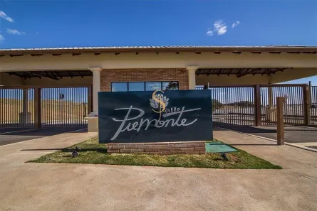 Lote/Terreno à venda, 350m² no Parque Universitário, Franca