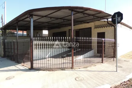 Casa com 2 Quartos para alugar, 96m² no Vila Santa Isabel, Campinas