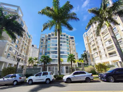 Apartamento com 3 Quartos para alugar, 160m² no Hugo Lange, Curitiba