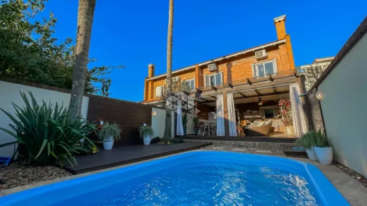 Casa com 3 Quartos à venda, 357m² no Chácara das Pedras, Porto Alegre