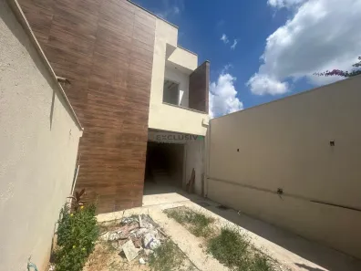 Casa com 3 Quartos à venda, 89m² no Sapucaia II, Contagem