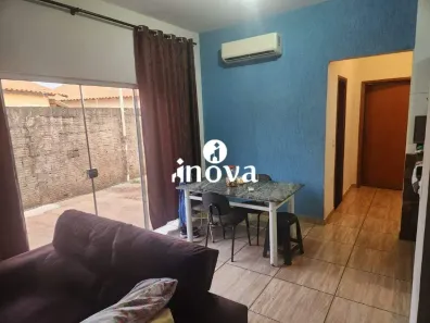 Casa com 2 Quartos à venda, 320m² no Jardim Maracanã, Uberaba