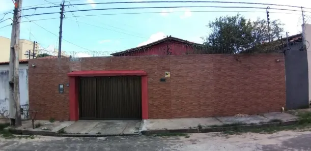 Casa com 5 Quartos à venda, 300m² no Cristo Rei, Teresina