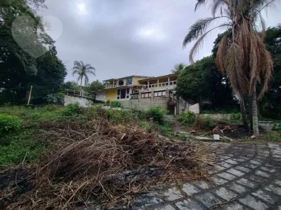 Lote/Terreno à venda, 435m² no Itaipu, Niterói