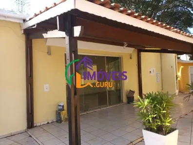 Casa com 3 Quartos para alugar, 165m² no Super Quadra Morumbi, São Paulo