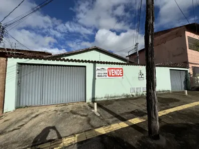 Casa com 5 Quartos à venda, 441m² no Jardim Ana Lúcia, Goiânia