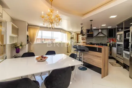 Apartamento com 2 Quartos para alugar, 160m² no São João, Porto Alegre