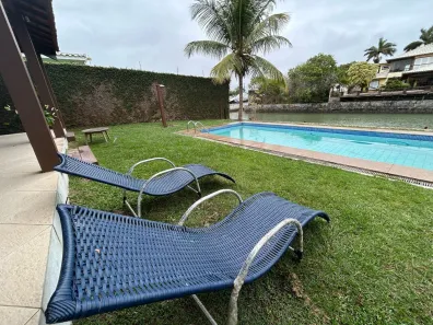 Casa com 5 Quartos para alugar, 150m² no , Armação dos Búzios