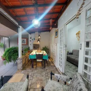 Casa com 4 Quartos à venda, 300m² no Parque das Américas, Uberaba