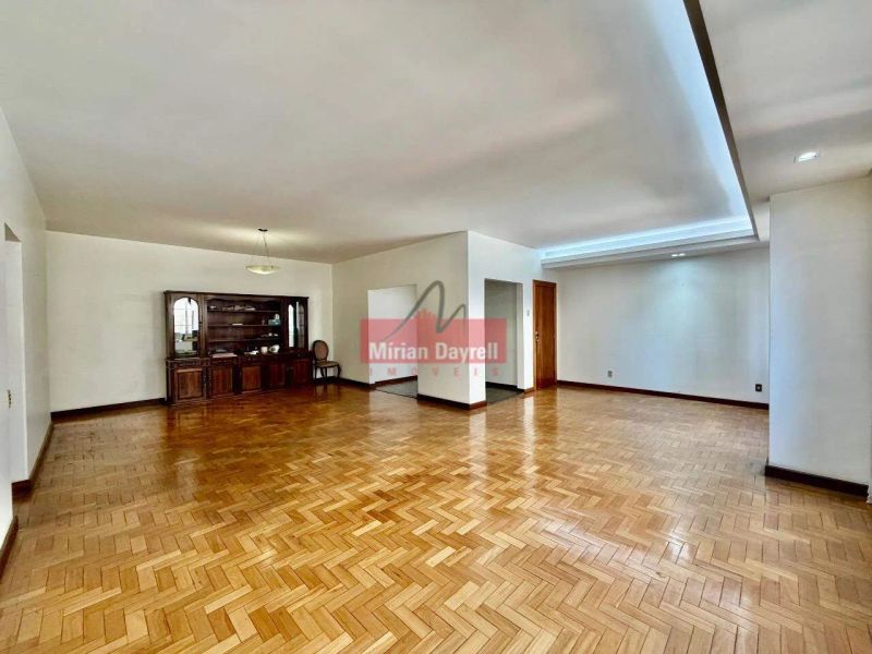Apartamento com 4 quartos — Centro, Belo Horizonte