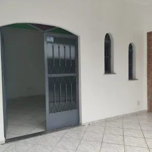 Casa com 2 Quartos para alugar, 100m² no Jardim Imperial, Itaboraí