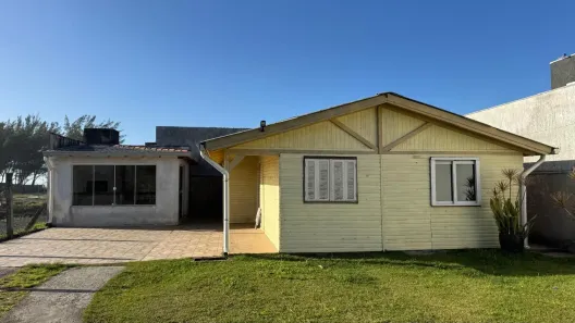 Casa com 3 Quartos à venda, 180m² no Zona Norte, Capão da Canoa