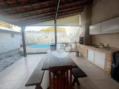 Casa com 3 Quartos à venda, 244m² no Piratininga, Niterói