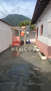 Casa com 2 Quartos à venda, 150m² no Centro, Peruíbe