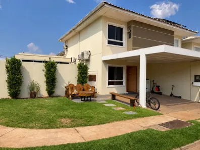 Casa de Condomínio com 3 Quartos para alugar, 150m² no Ribeirão do Lipa, Cuiabá