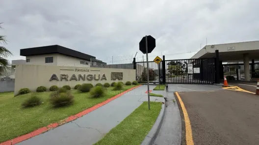 Casa de Condomínio com 3 Quartos para alugar, 160m² no Gleba Simon Frazer, Londrina