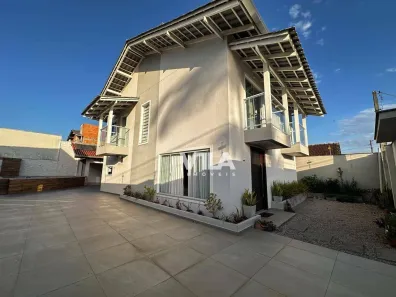 Casa com 4 Quartos à venda, 250m² no , Ilhota