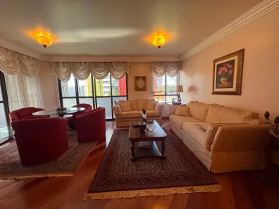 Apartamento com 4 Quartos à venda, 200m² no Comerciário, Criciúma