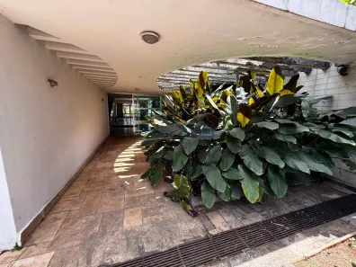 Casa com 4 Quartos para venda ou aluguel, 800m² no Lapa, São Paulo