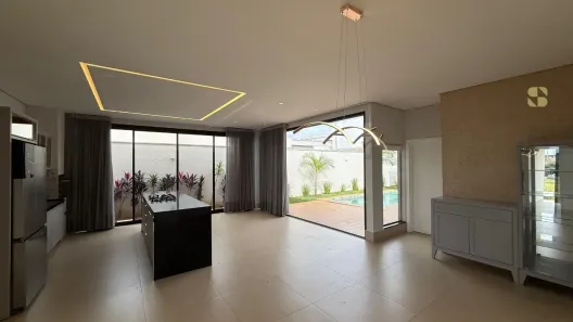 Casa de Condomínio com 3 Quartos para alugar, 206m² no Morada dos Nobres, Cuiabá