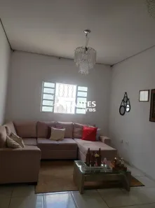 Casa com 3 Quartos à venda, 185m² no Laranjeiras, Uberlândia