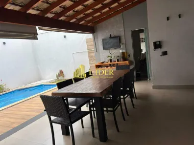 Casa com 3 Quartos à venda, 219m² no Jardim Karaíba, Uberlândia