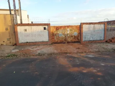 Imóvel Comercial à venda, 250m² no Jardim Gerson França, Bauru