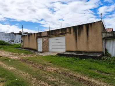 Casa com 4 Quartos à venda, 186m² no Prefeito Mauro Sampaio, Juazeiro do Norte