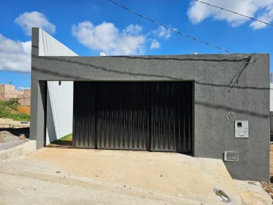 Casa com 3 Quartos para alugar, 70m² no Flórida, Sete Lagoas