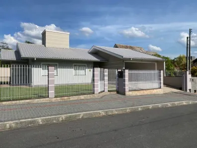 com 2 Quartos para alugar, 177m² no Fritz Lorenz, Timbó