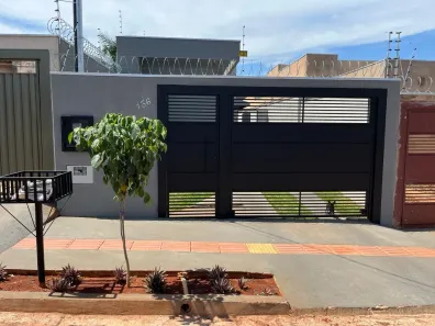 Casa com 3 Quartos à venda, 99m² no Vila Marcos Roberto, Campo Grande