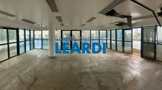 Imóvel Comercial para alugar, 1447m² no Campo Belo, São Paulo
