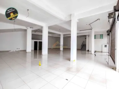 Ponto Comercial para alugar, 327m² no Santa Clara, Divinópolis