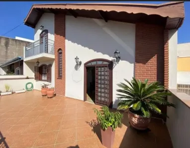 Casa com 3 Quartos à venda, 233m² no Jardim Santa Júlia, Jundiaí