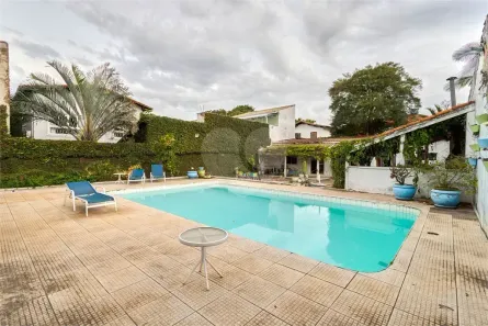 Casa com 3 Quartos à venda, 600m² no Jardim Petrópolis, São Paulo