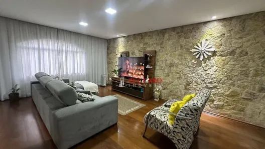 Casa com 4 Quartos à venda, 252m² no Jardim Santa Mena, Guarulhos