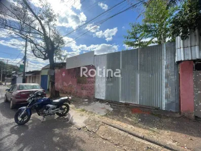 Lote/Terreno à venda, 500m² no Marta Helena, Uberlândia