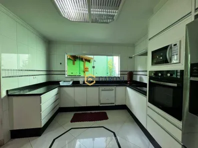 Sobrado com 4 Quartos à venda, 194m² no Parque São Domingos, São Paulo
