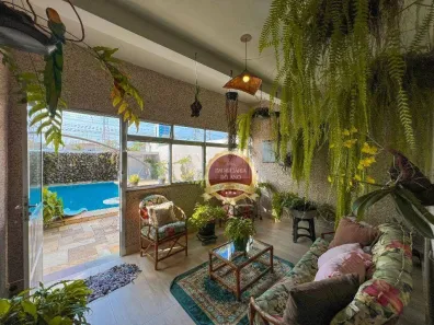 Sobrado com 4 Quartos à venda, 254m² no Caiçara, Praia Grande