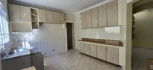 Casa com 4 Quartos para venda ou aluguel, 250m² no Água Fria, São Paulo