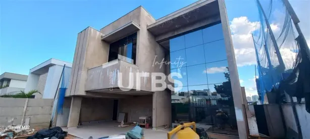 Casa de Condomínio com 3 Quartos à venda, 230m² no Granja Marileusa, Uberlândia