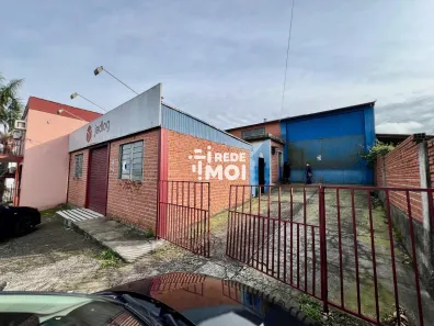 Galpão/Depósito/Armazém com 2 Quartos para alugar, 500m² no Patronato, Santa Maria