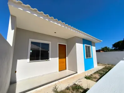 Casa com 2 Quartos à venda, 65m² no Fazendinha, Araruama